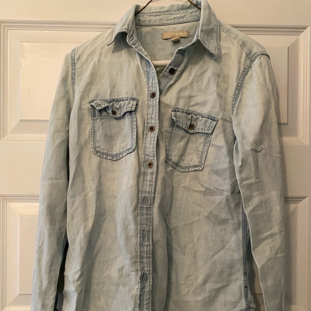 Banana Republic, light wash, denim shirt.